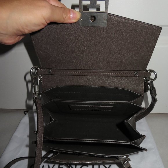 Givenchy Small GV3 Grey Goatskin Shoulder Bag - Picture 13 of 16